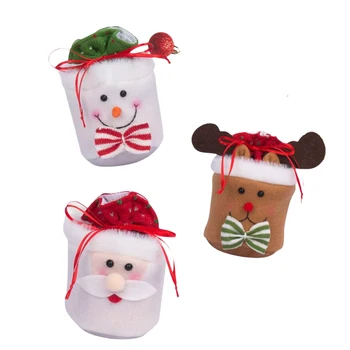 Коледни пълнители за сувенири, Плюшени коледни торбички дантела прозорци с класически анимационни дизайн за новогодишните конфетных подаръци SNO88