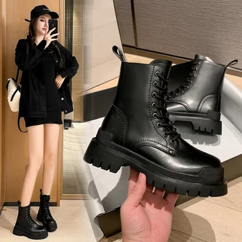 Нови обувки 2023 г., дамски пролетно-есенни тънки обувки от естествена кожа в дебела подметка, Улични Популярните Къси черни ботуши